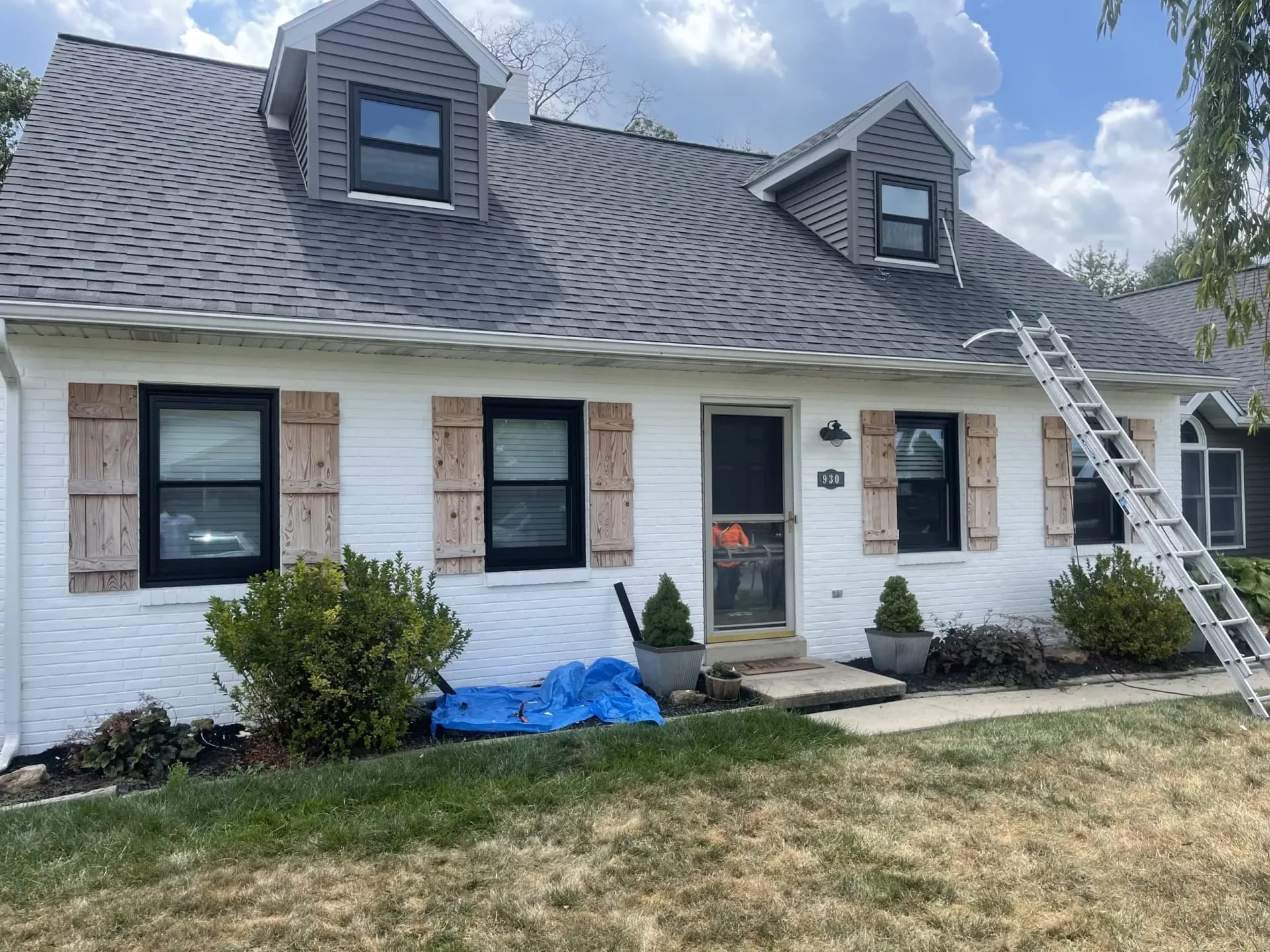 Black-Replacement-window-installation-in-Lebanon-PA-scaled.