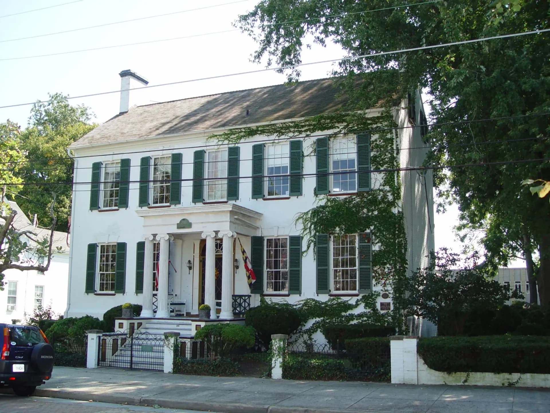 Goldsborough_House-18th_Century_Federal_Style_Mansion