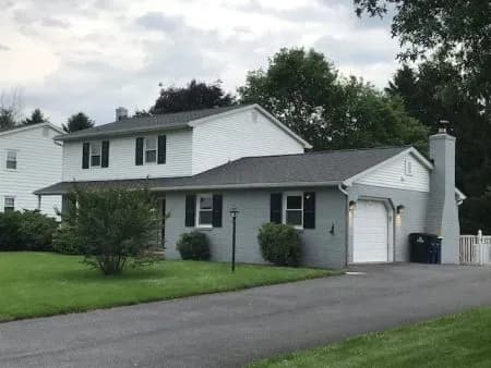 New-Roof-Replacement-for-clients-home-at-pinewoood-avenue-lititz-pa