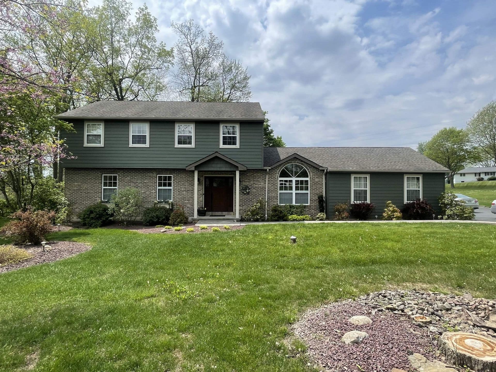 New-Vinyl-siding-replacement-in-Nazereth-PA-1-scaled